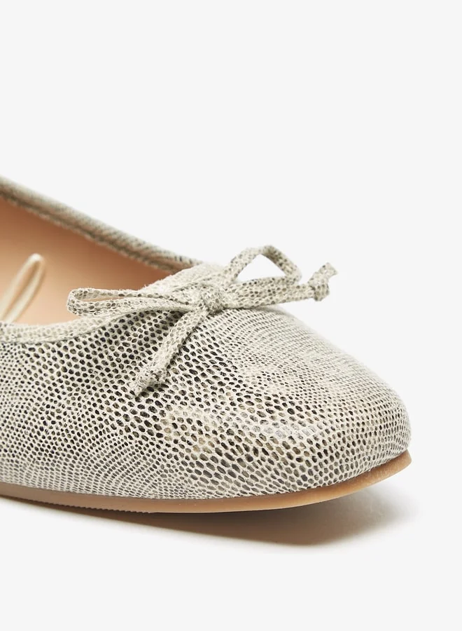 فلورا بيلا من شو إكسبرس Animal Textured Round Toe Ballerina Shoes with Bow Detail