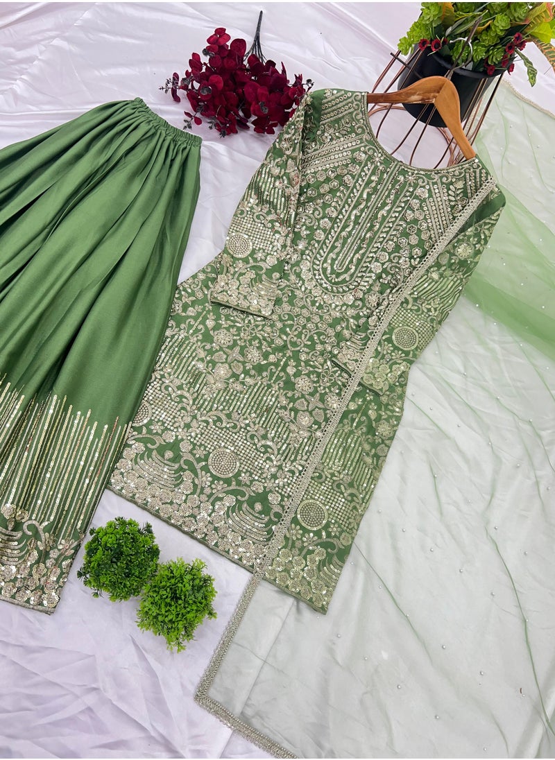 Generic Emerald Elegance: Exquisite Green Embroidered Sahara Dress for Luxurious Party Wear  - Image 5