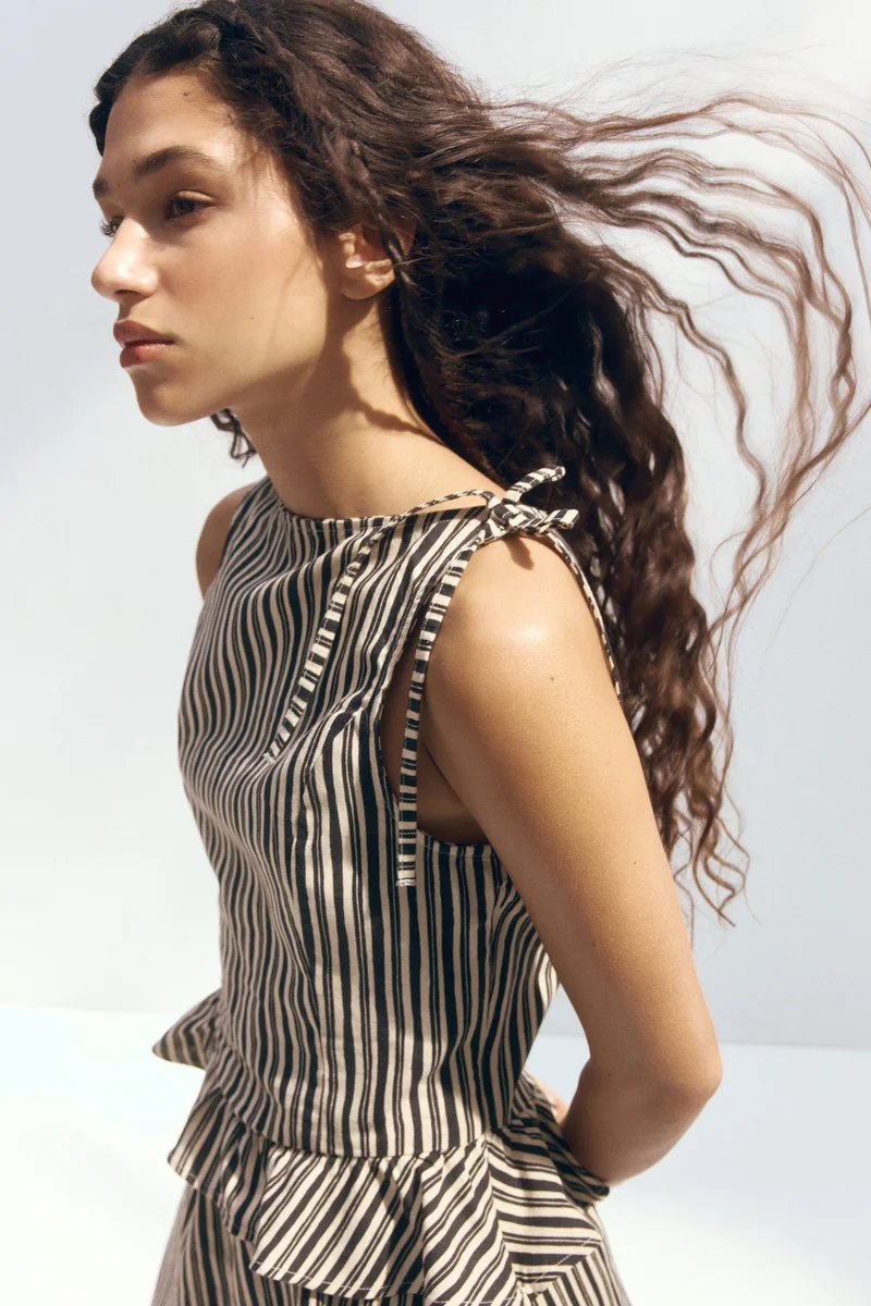 H&M Linen-blend peplum top