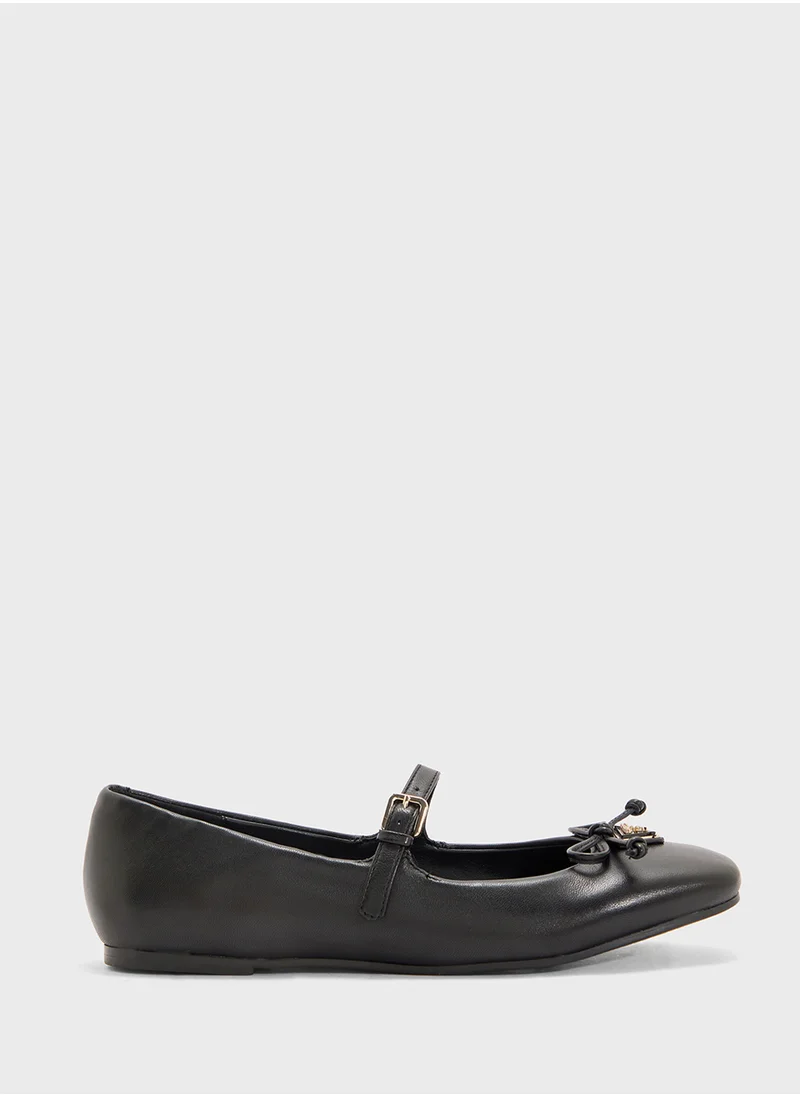 GUESS Bow Detailed Strappy Ballerinas