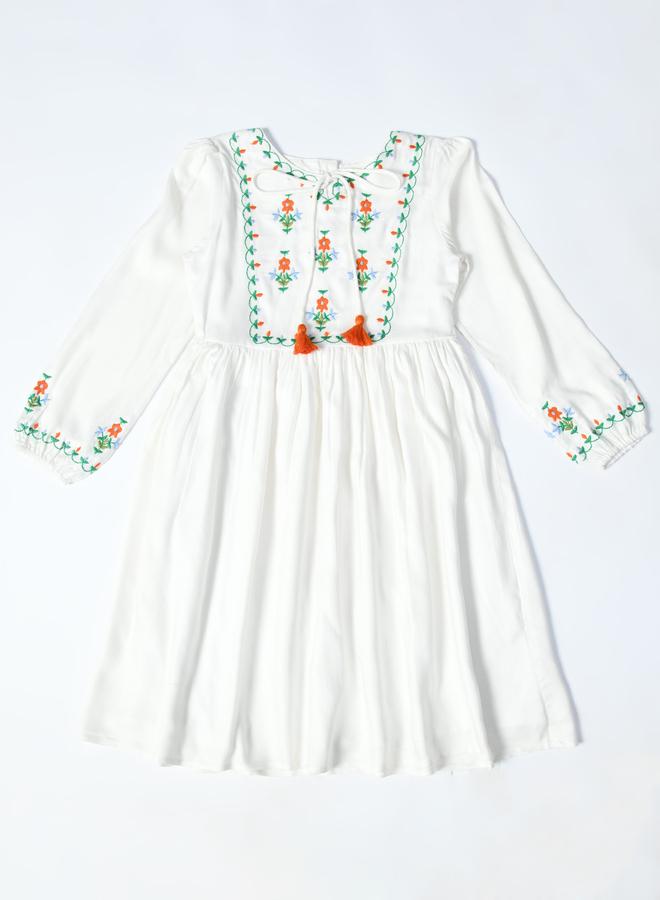 بيلا مودا فستان أبيض مطرز - Image 2