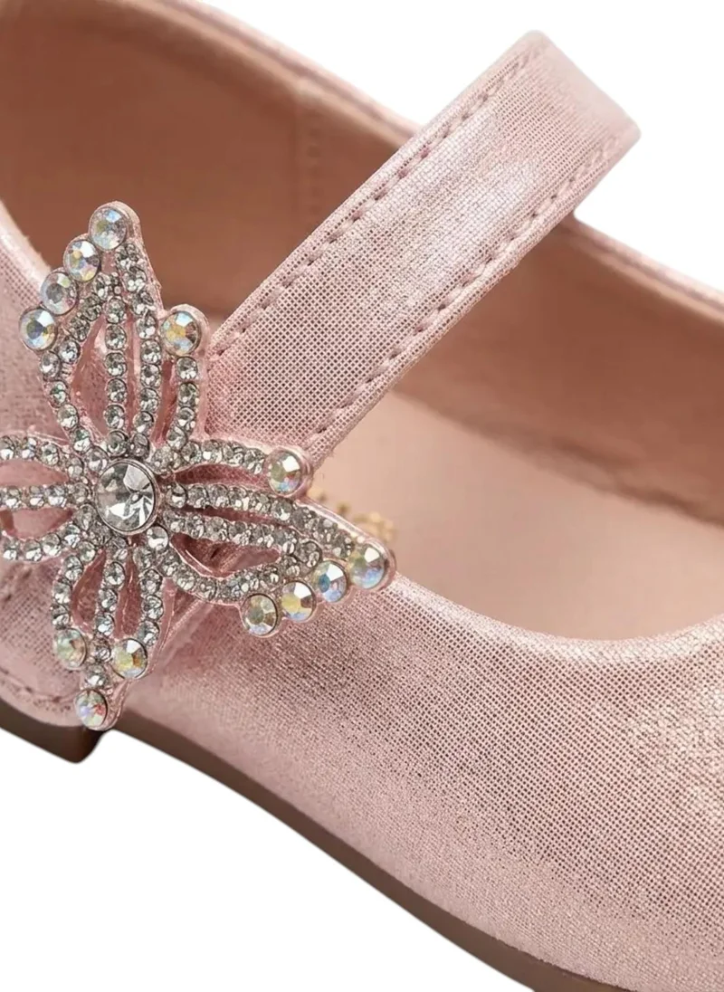 Geoomnii  Infant Girls’ Closed Flat Shoes – Soft, Lightweight & Comfortable Fit for Women | Best Price UAE