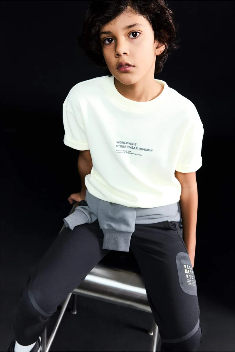 ديفاكتو Boy Oversize Crew Neck Printed T-Shirt