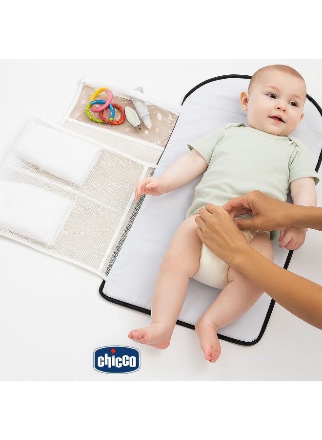 Chicco Portable Diaper Changing Mat and Organizer Travel Kit - Image 2