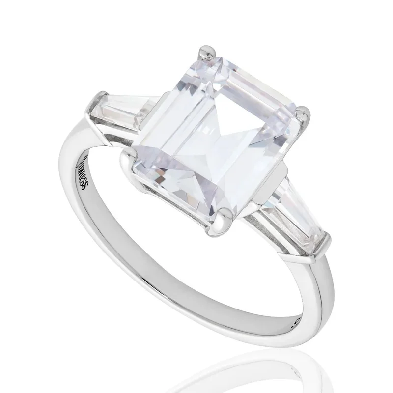 باكلي لندن BUCKLEY LONDON THE FLAWLESS COLLECTION - CLEAR BAGUETTE WITH TAPERED BAGUETTE SHOULDER RING
