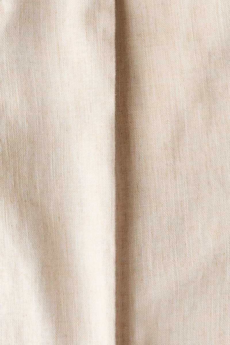 اتش اند ام بنطلون بقصة عادية من مزيج الكتان