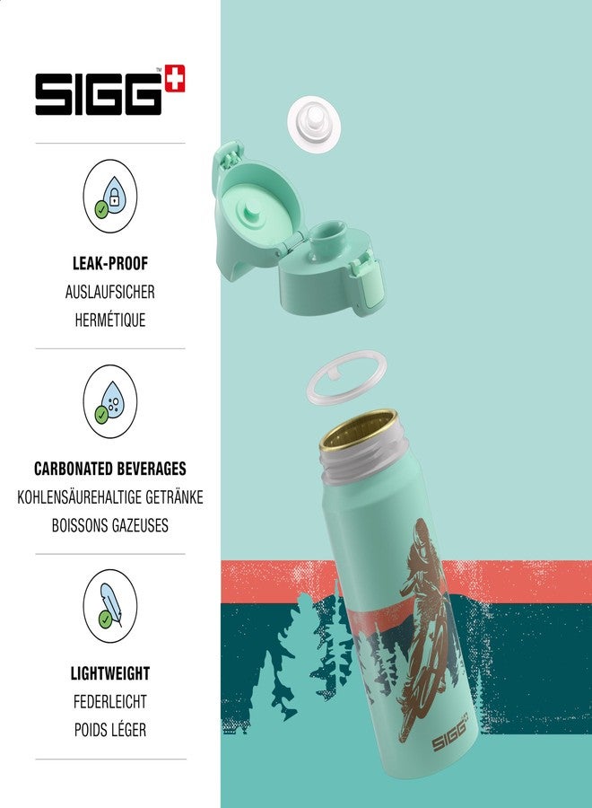 سيج - زجاجة مياه ألومنيوم للأطفال - WMB ONE Race - مناسبة للمشروبات الغازية - مانعة للتسرب - خفيفة الوزن - خالية من مادة BPA - معتمدة كمنتج محايد مناخياً - للمدرسة والرياضة - لون جليدي - 20 أونصة - Image 3