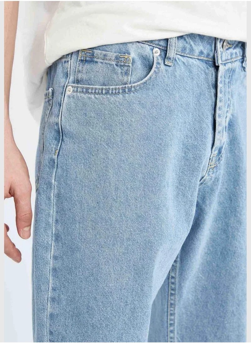 ديفاكتو Regular Tapered Fit Ankle Jeans