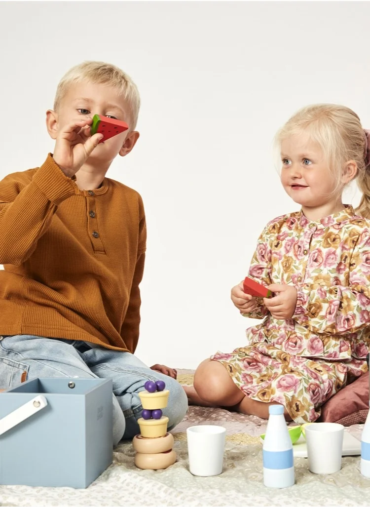 بواسطة أستروب Cool Bag & Picnic Set