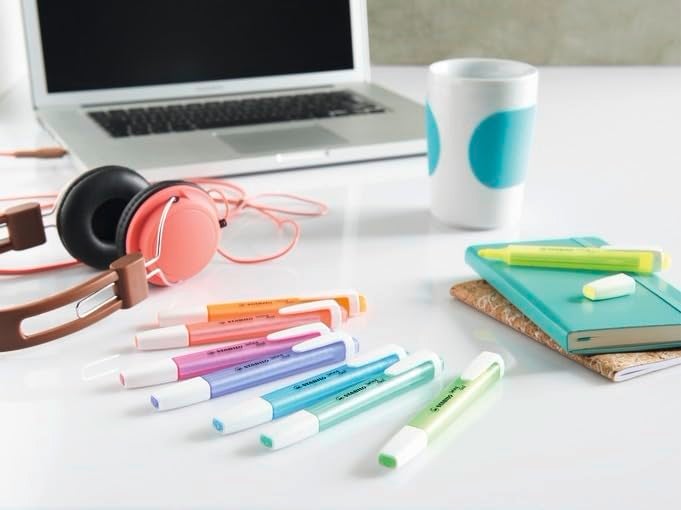 STABILO Highlighter swing cool - Pack of 4 - Yellow, Green, Blue, Pink, Portable, Clip Closure - Image 2