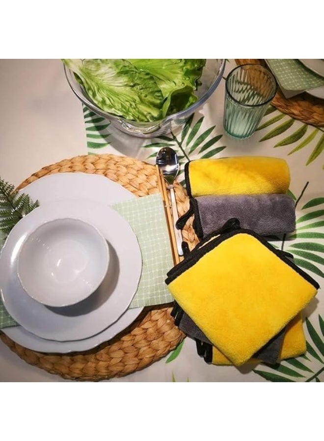 Premium multi-purpose microfiber towel for car and home use, double-sided for superior softness and absorption. Made from high-quality material that cleans and polishes without scratching, perfect for daily cleaning and polishing (4 pieces). - Image 2