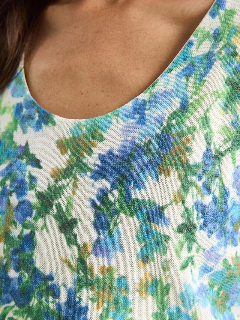 Bianco Lucci LUCCI Floral U Collar Sleeveless Top