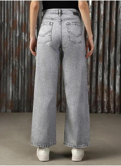 HIGH STAR High Rise Mid Wash Straight Jeans by Styli  - Image 3