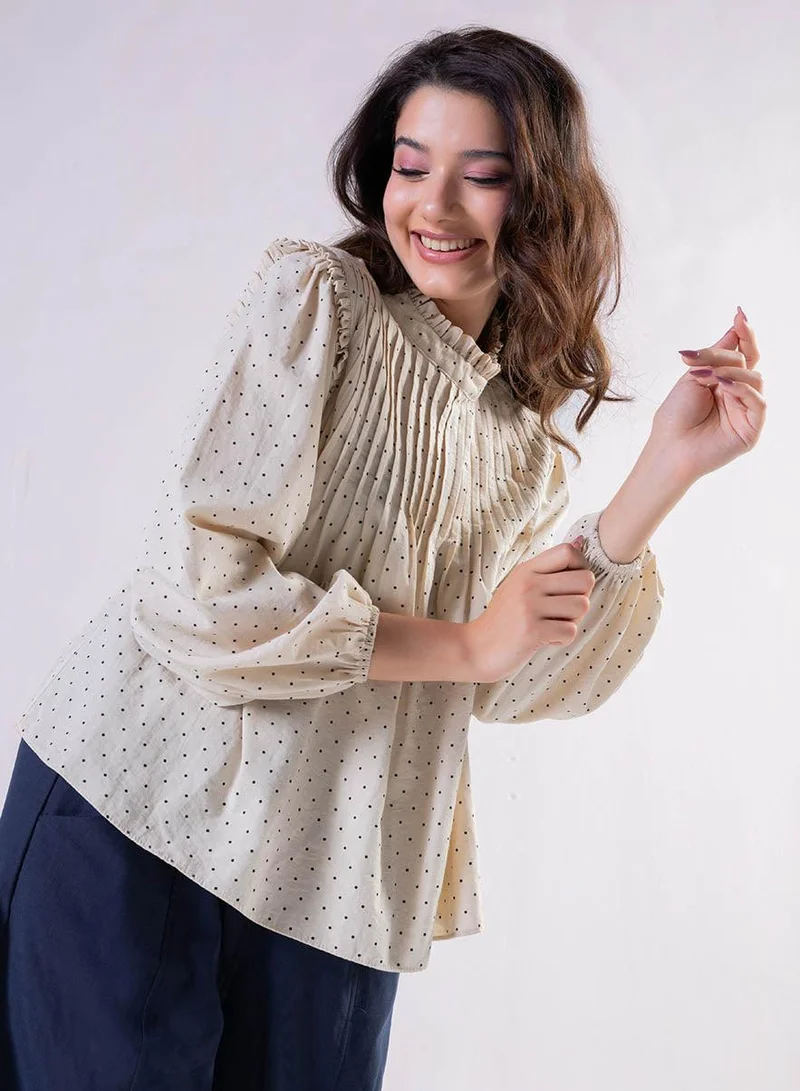 Zigzag Pintuck Detailed Polka Dot Printed Top