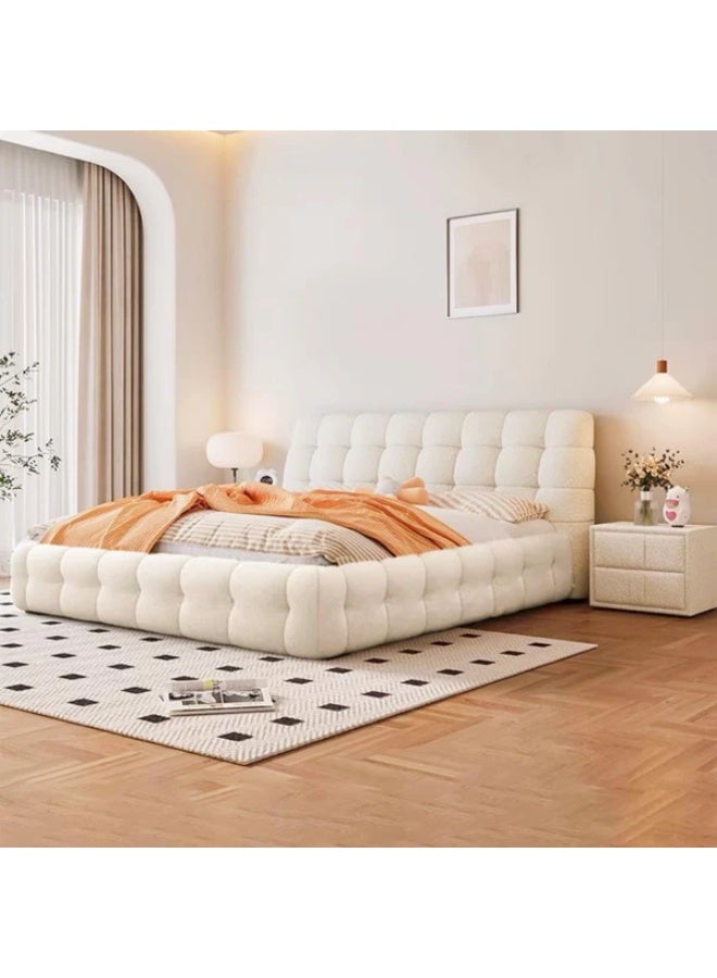 الزخارف للمفروشات سرير سيلينا عصري مبطن – قماش بوكليه ناعم، لوح رأس مبطن، تصميم منخفض فاخر لغرفة النوم، مقاس سوبر كينج 200×200 سم – لون كريمي أبيض - Image 2