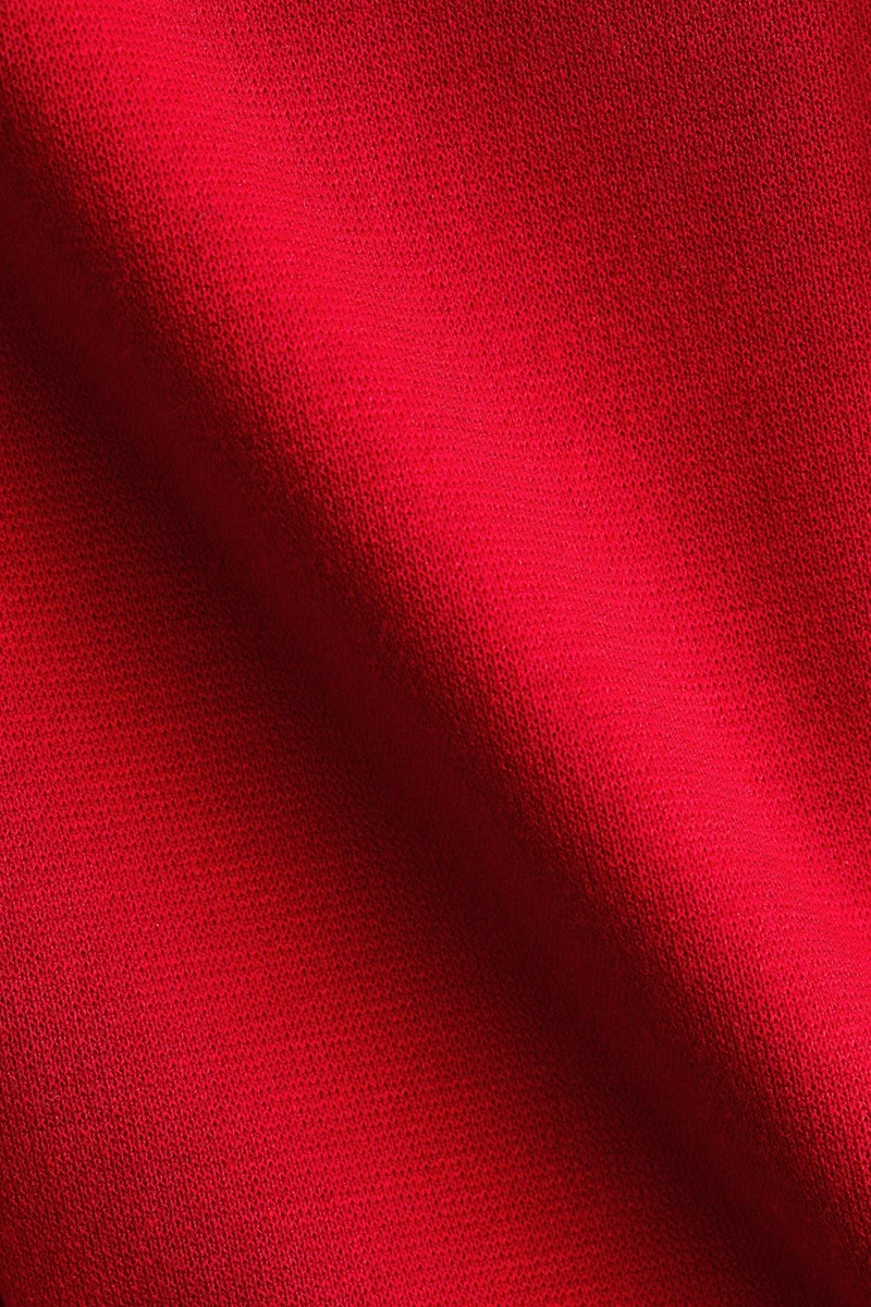 اتش اند ام بلوزة جيرسيه بحافة بيبلوم