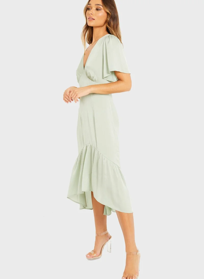 QUIZ V Neck Frill Hem Dress