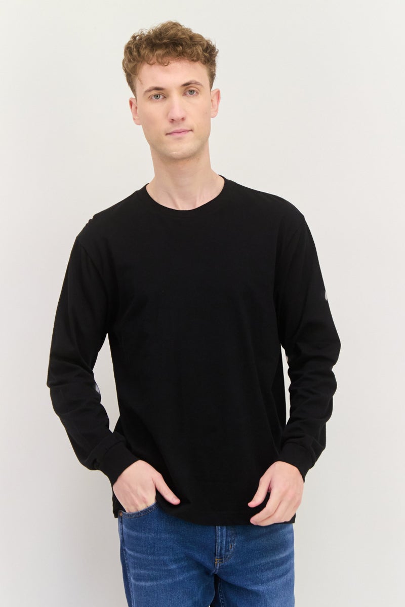 GAP Men Crew Neck Long Sleeves Solid T-Shirt, Black - Image 1