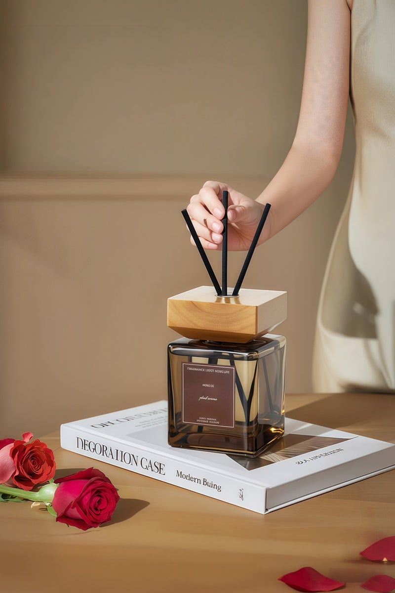 200 مل مشتت عطور الأود والعود الفاخر | عطر منزلي دائم الطفو | رائحة غرفة طبيعية بالزيوت العطرية | أروماتيرابي أنيقة لغرف النوم والمعيشة والمكتب - Image 1