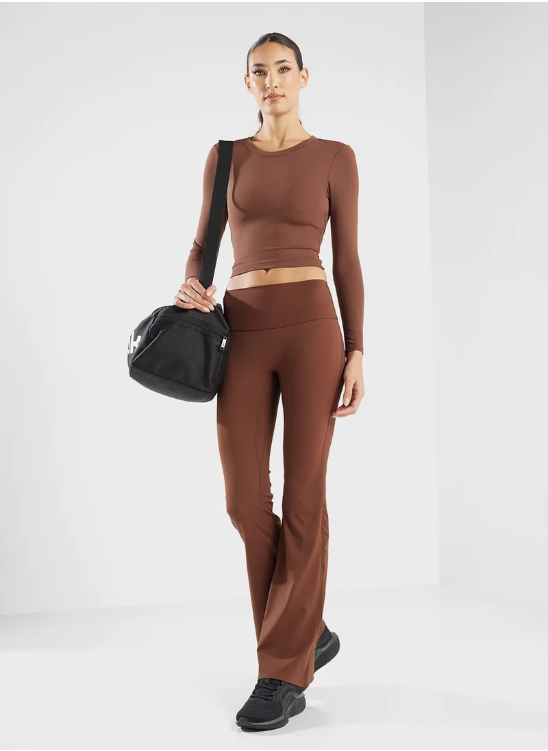 FRWD Long Sleeve Seamless Fitted Top With Cutout Back