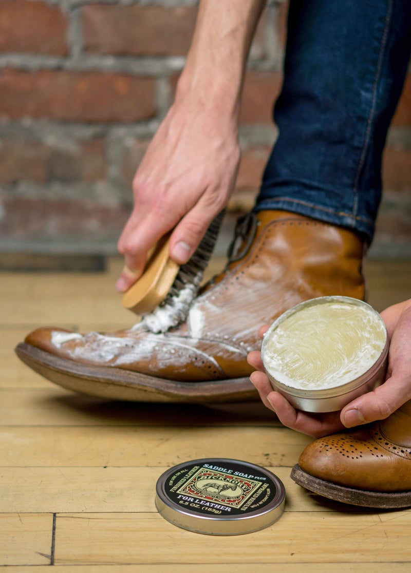 Bickmore صابون بيك مور للسروج بلس - 6.5 أونصة - منظف ومكيف جلد مع اللانولين - مرمم، مرطب، وواقٍ - Image 4