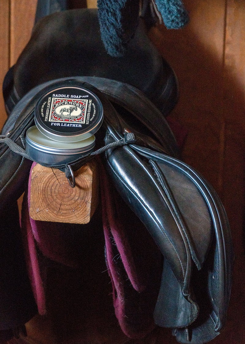 Bickmore صابون بيك مور للسروج بلس - 6.5 أونصة - منظف ومكيف جلد مع اللانولين - مرمم، مرطب، وواقٍ - Image 5