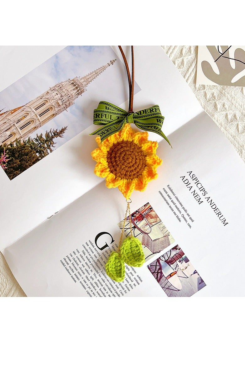 Car decoration 6-piece set, car rearview mirror hanging accessories, hand-woven floral rearview mirror sunflower 1 piece, 5 pieces of daisy flower car center console decorations - dashboard and interior decoration accessories - Image 2