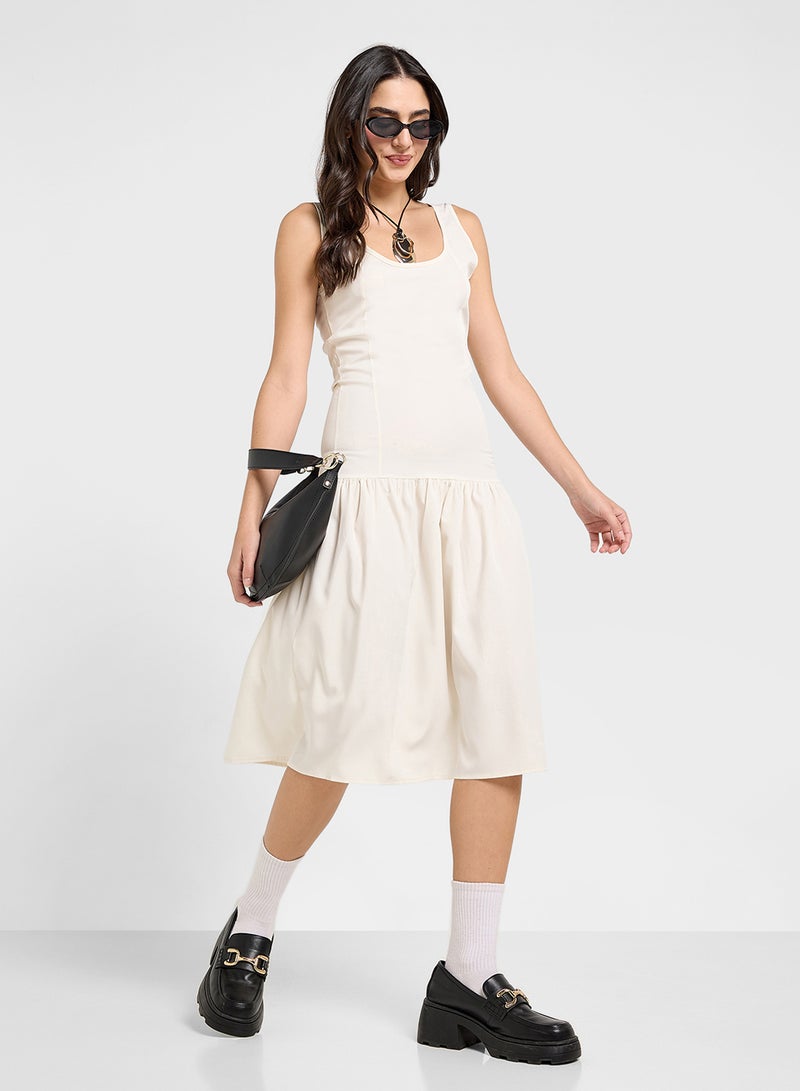 جينجر فستان ميدي بخصر منسدل - Image 4