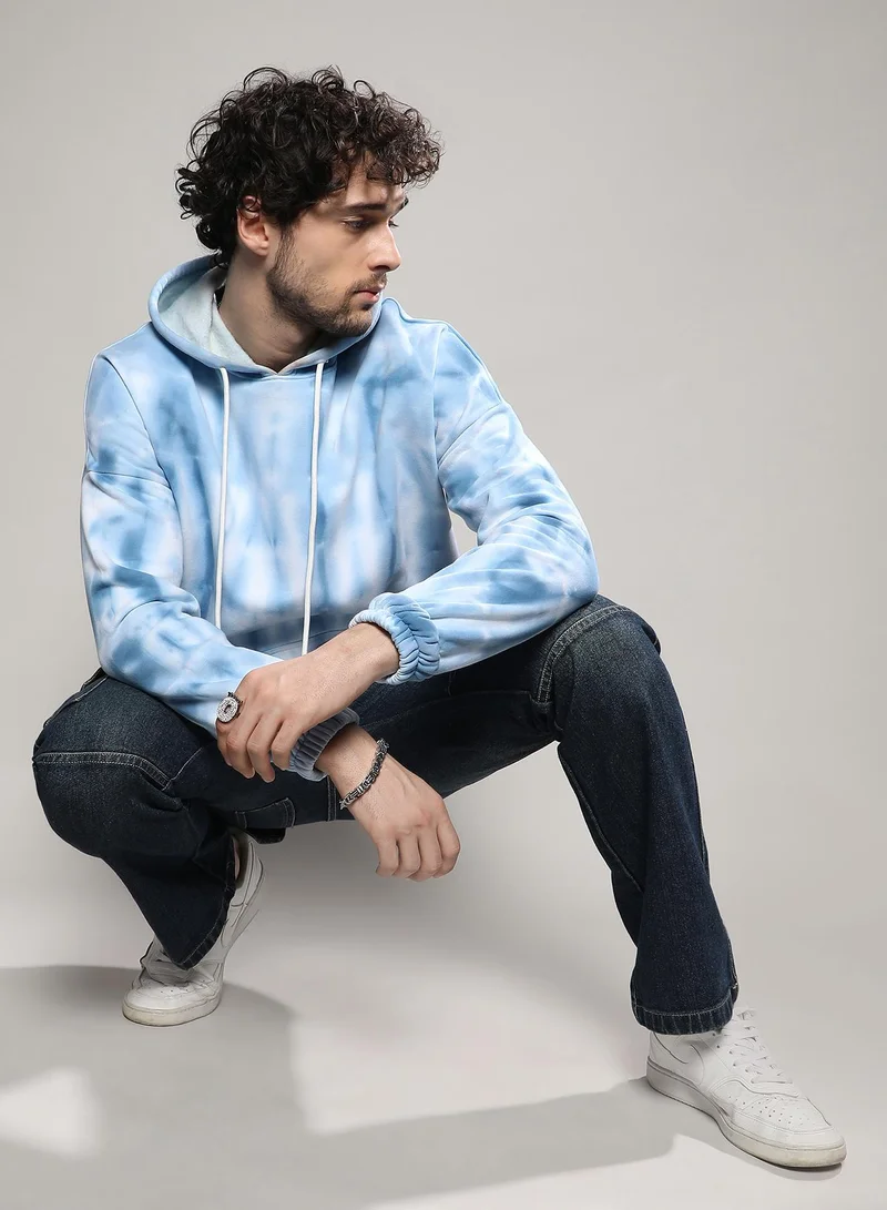 Campus Sutra Men's White & Blue Tie Dye Hoodie With Kangaroo Pocket