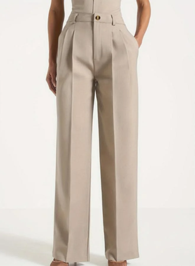 تايك تو بنطال بخصر عالي وقصة مستقيمة