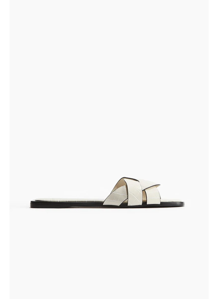 اتش اند ام Braided Sandals