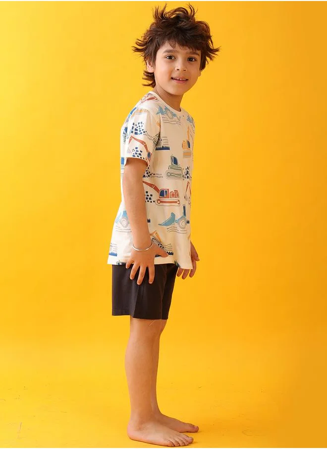 انثريلو Anthrilo All-Over Print Short Sleeve T-Shirt and Shorts Set