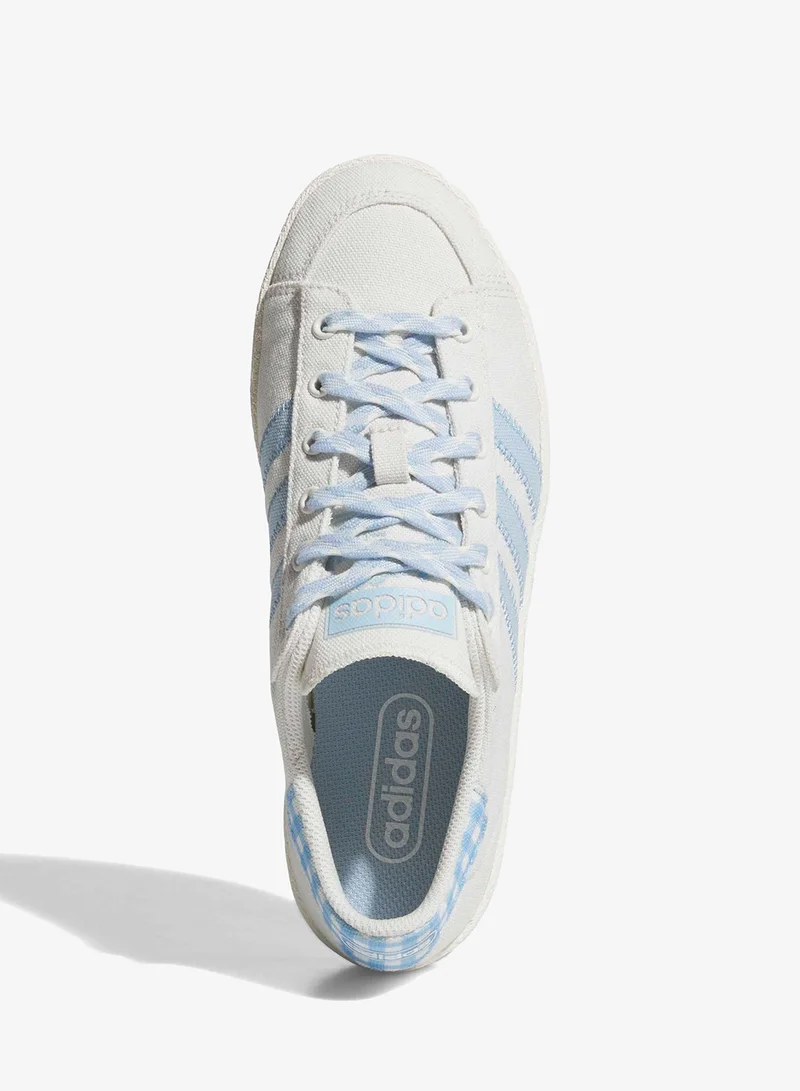 Adidas CWHITE/CLESKY/CWHITE Jump Hook Low for Women | Best Price UAE