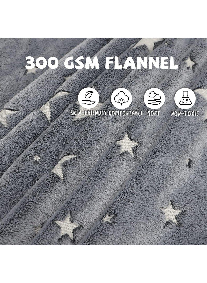 Bluejw بطانية تتوهج في الظلام بطانية مخصصة للأطفال، 50x60 بوصة بطانيات رمي فائقة الراحة من الفرو الناعم للفتيات والفتيان هدايا عيد الميلاد - Image 2