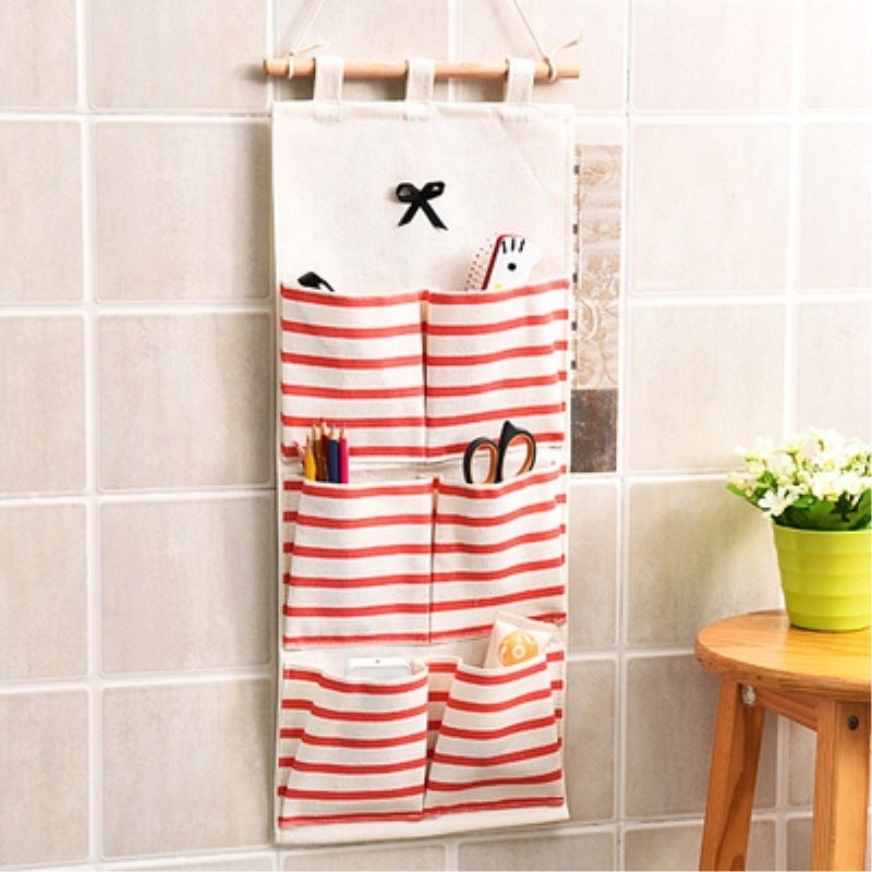 Medium-sized fabric storage fence with six pockets
