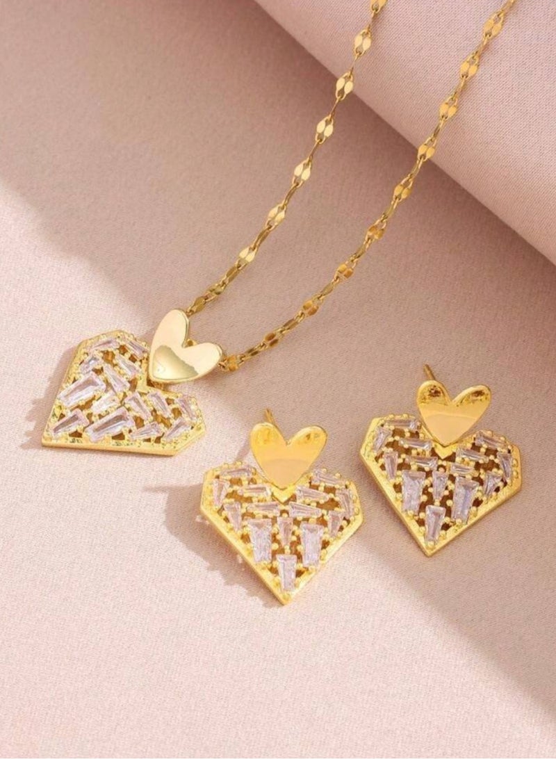 نيو ستايل طقم اكسسوارات نسائي فاخر مكون من سلسال وحلق أذن وخاتم من الاستانلس ستيل مطلي باللون الذهبي - Image 2