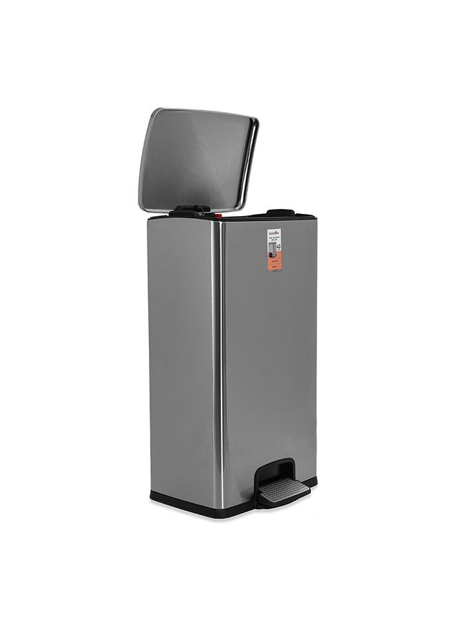 Hotel Stainless Steel Pedal Bin, Chrome - 40L - pzsku/Z658E2989020962A30E02Z/45/_/1714997445/6a896e2e-6a39-4a45-8bcd-257d5c0e9d5c