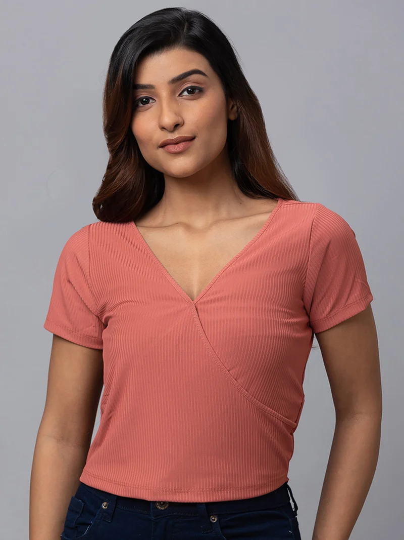 globus Globus Women Peach Solid V-Neck Crop Top