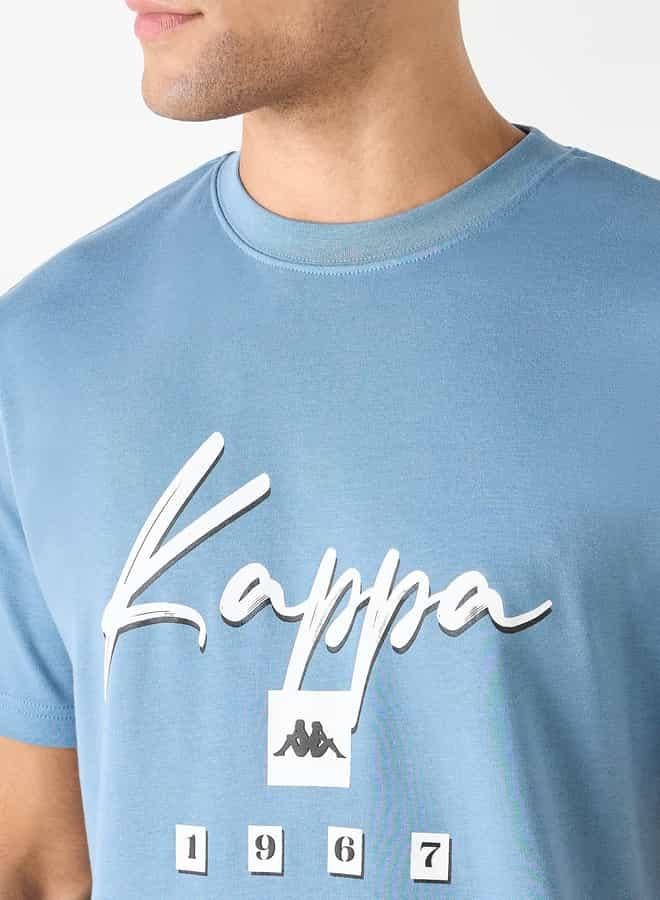 كابا تيشيرت بياقة ضيّقة وأكمام قصيرة وطبعات شعار من كابا - Image 4