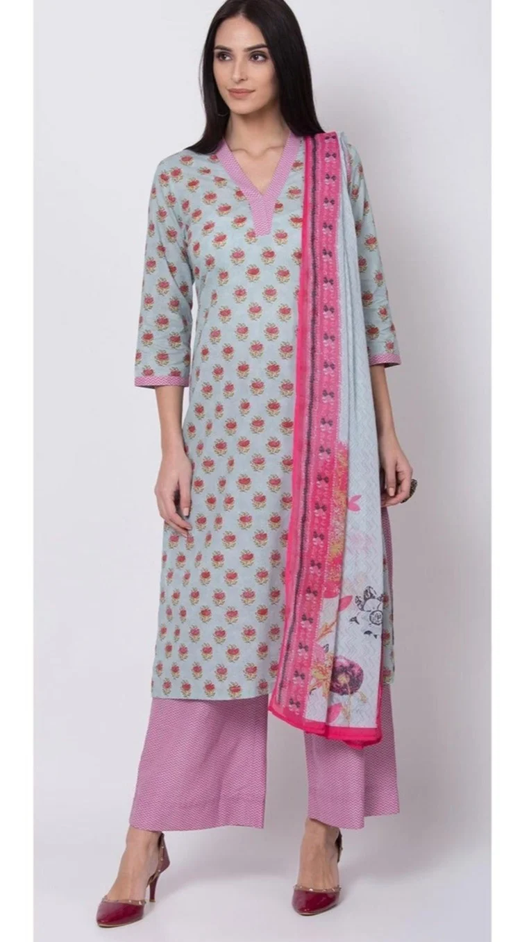 بيبا طقم بدلة بالازو كورتا بلو مستقيم باللون الأزرق السماوي