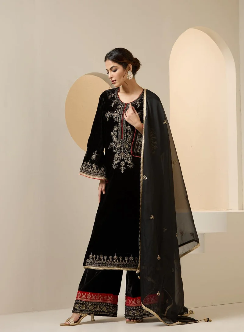 ISHIN Women's Black Velvet Embroidered Tunic Full Length Palazzo Straight Fit Kurta Set