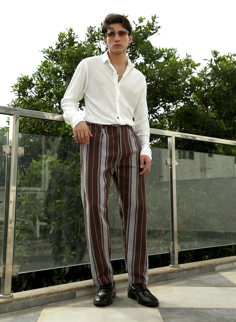 Campus Sutra Men's White Textured Slim Fit Shirt With Spread Collar