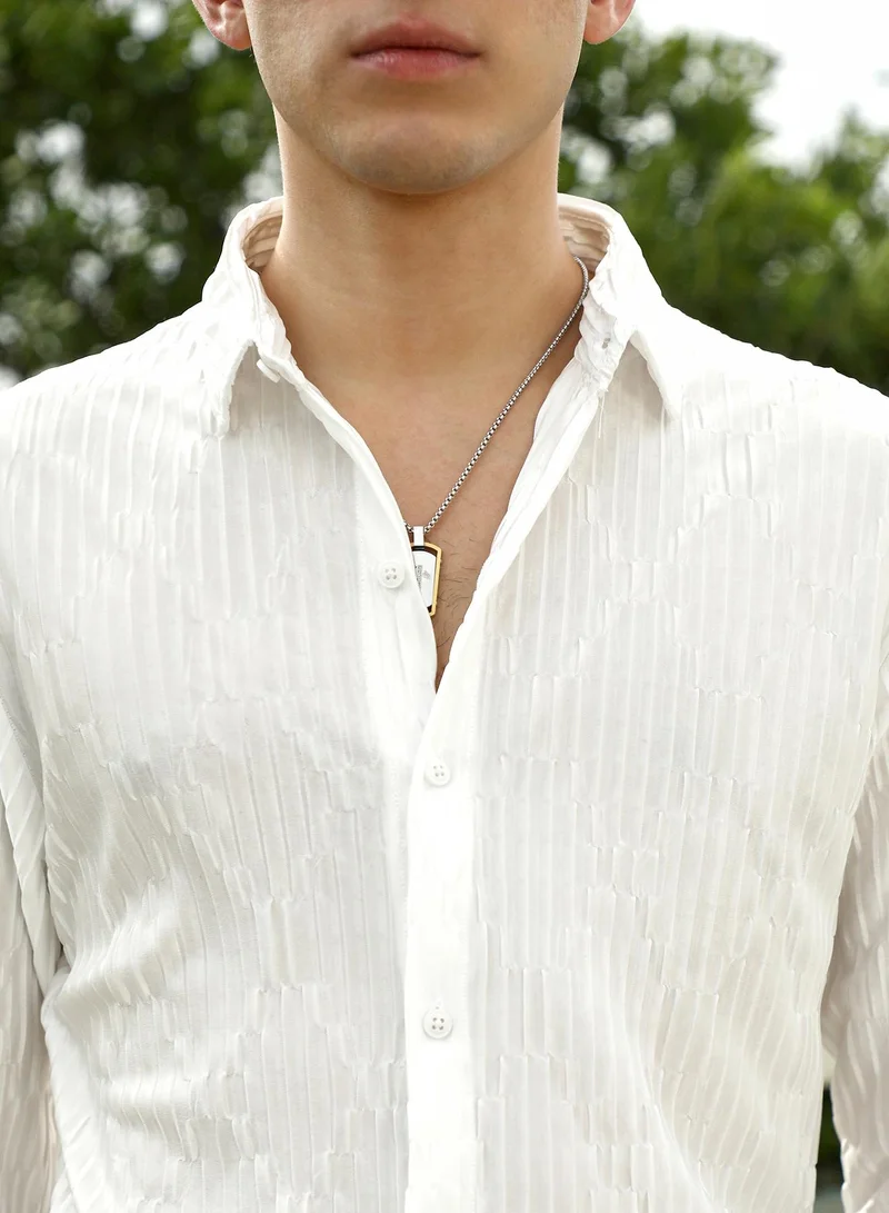 Campus Sutra Men's White Textured Slim Fit Shirt With Spread Collar