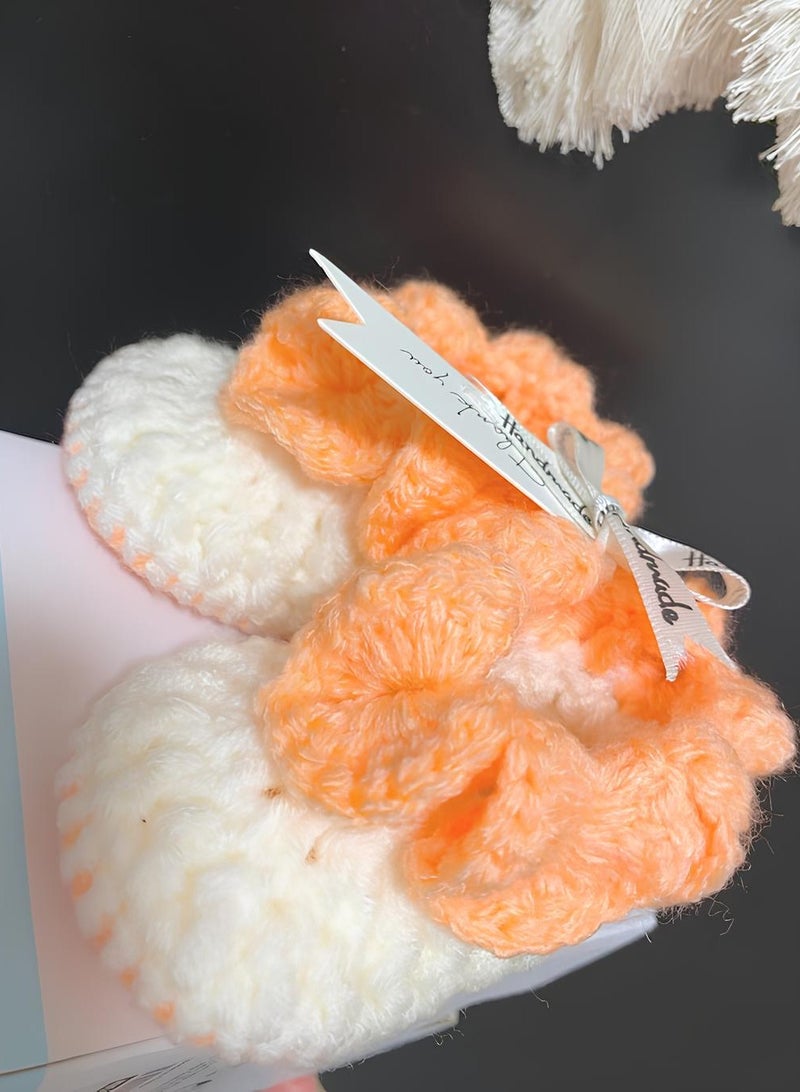 إبداعات جديلة Botas naranjas con diseño único para niñas (suela de 7,6 cm)  - Image 5