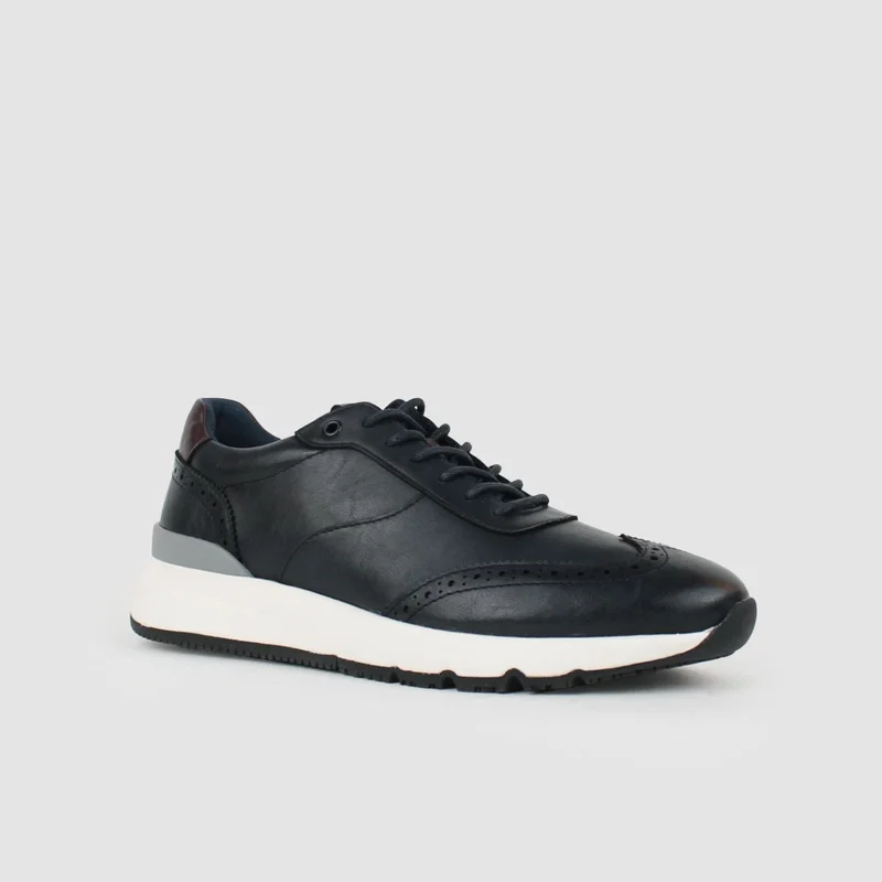 Milano HAGENS Sports Shoes