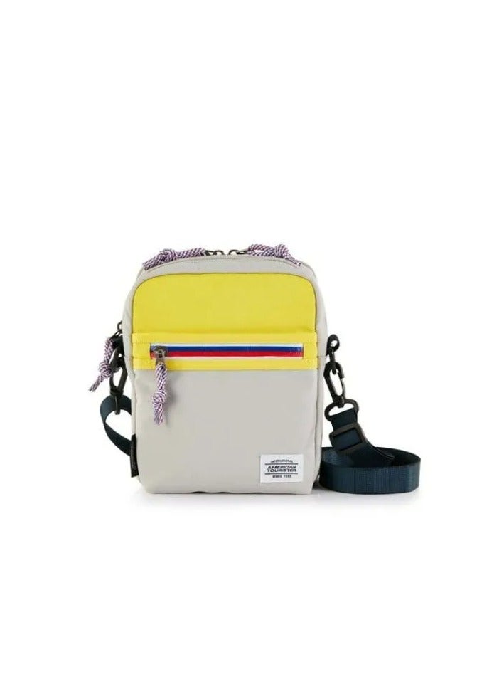 امريكان توريستر حقيبة أمريكان تورستر كريس عمودية - أصفر - ضمان عالمي لمدة عام - Image 1