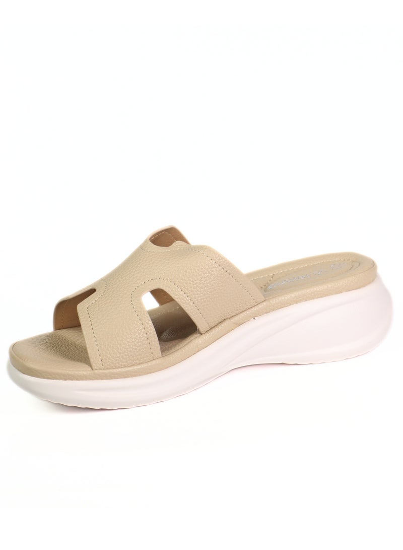 Mon Ami Monami Women's Slide Sandals - Super Comfy & Cushioned Slides for Women, Lightweight Soft Comfort Sandals with Arch Support, Stylish Casual Slides - Image 3