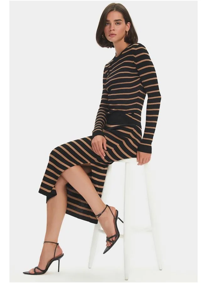 جون June Women Striped Crew Neck Knitwear Sweater - Skirt Set Black - Tan