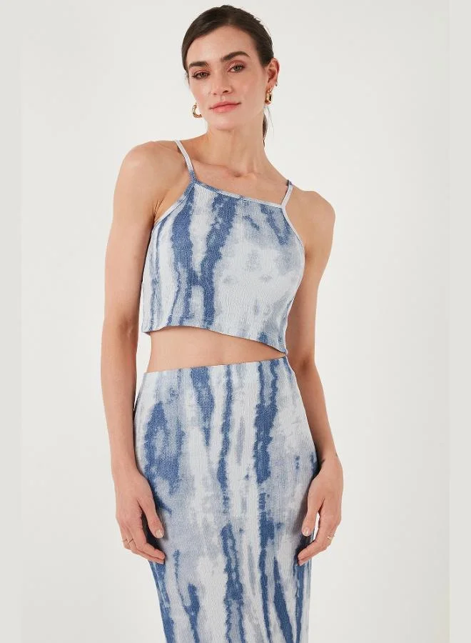 ليلا طقم نسائي ليلا بقصة ضيقة وفتحة جانبية وتنورة متوسطة الطول