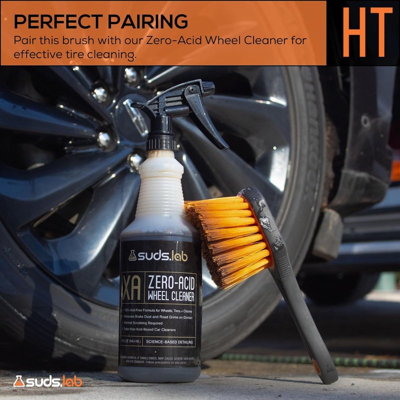suds.lab فرشاة إطارات ثقيلة من Suds Lab بمقبض مطاطي وشعيرات ناعمة لتنظيف تفاصيل السيارات، فرشاة تنظيف العجلات والحواف والعجلات والغبار جودة مطورة - Image 4